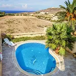 Дом отдыха 5 Bedroom Farmhouse With Private Pool & Views