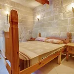 5 Bedroom Farmhouse With Private Pool & Views Дом отдыха Арб