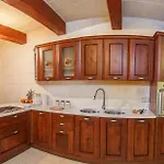 5 Bedroom Farmhouse With Private Pool & Views