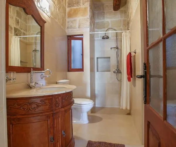 Casa vacanze 5 Bedroom Farmhouse With Private Pool & Views