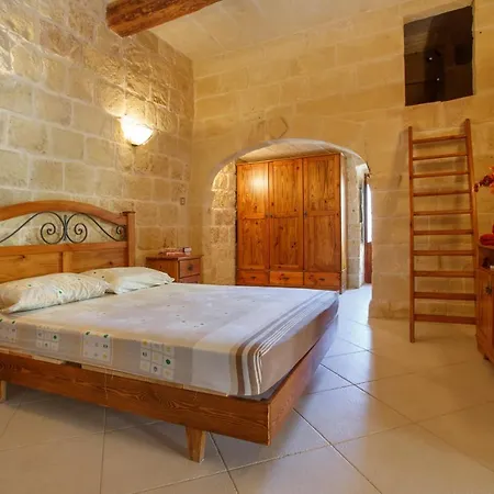 Tatil Evi 5 Bedroom Farmhouse With Private Pool & Views *
